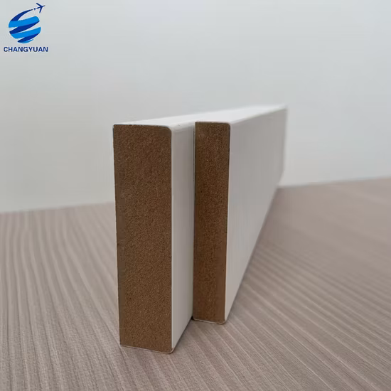 Vendas diretas de fábrica Gesso Primed Shutter Components Branco Paulownia Pine Solid S3s S4s Molduras de madeira / Molduras decorativas de madeira maciça de pinho bullnose chanfrado